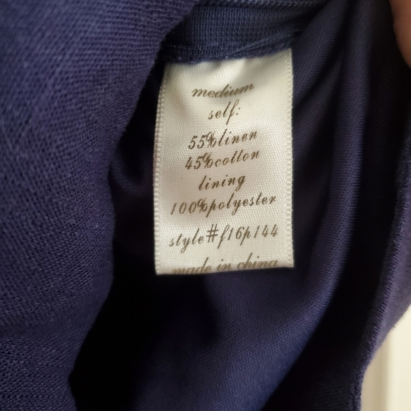 NWT Alya Scalloped Navy Linen shorts size M - Picture 6 of 6